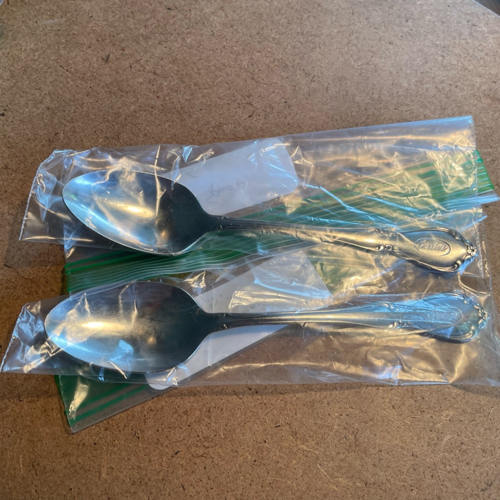 VINTAGE PERKINS RESTAURANT Silver STAINLESS STEEL Spoons